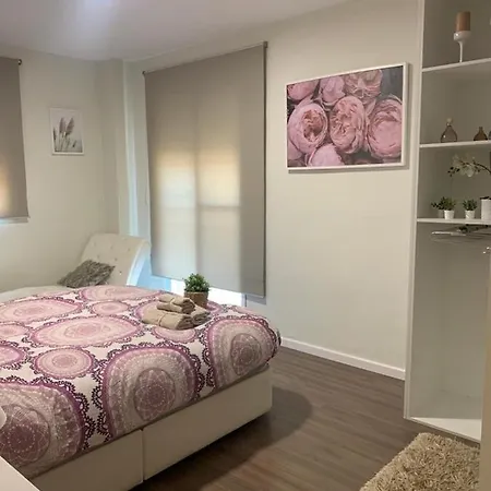 Precioso Residencial Con Piscina. * Puçol